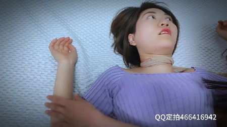 115431ahyii4aa4a4y50fq.jpg