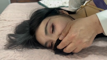 211554x4c76bnid09bk6ci.jpg