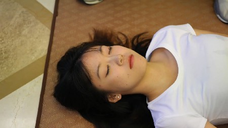 172611w4nw4nvsg9hx44in.jpg
