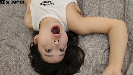 214029qu766163s7t1674z.jpg